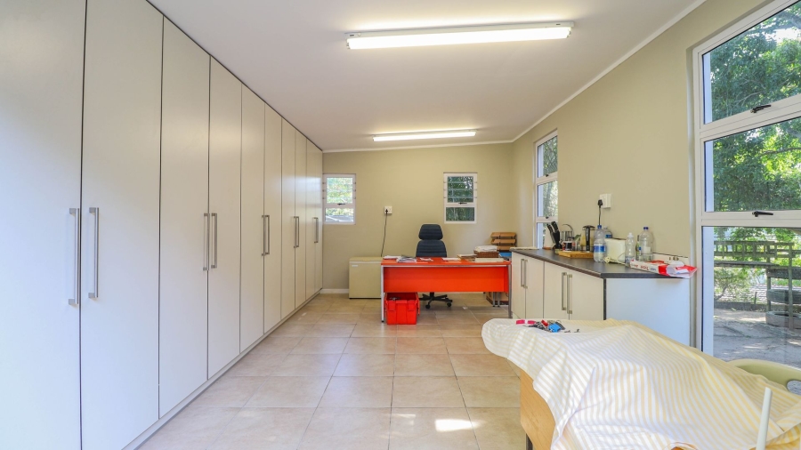 3 Bedroom Property for Sale in Beacon Bay North Eastern Cape
